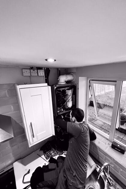 Plumber in 83 Beechmore Rd, Sheldon, Birmingham B26 3AS, United Kingdom